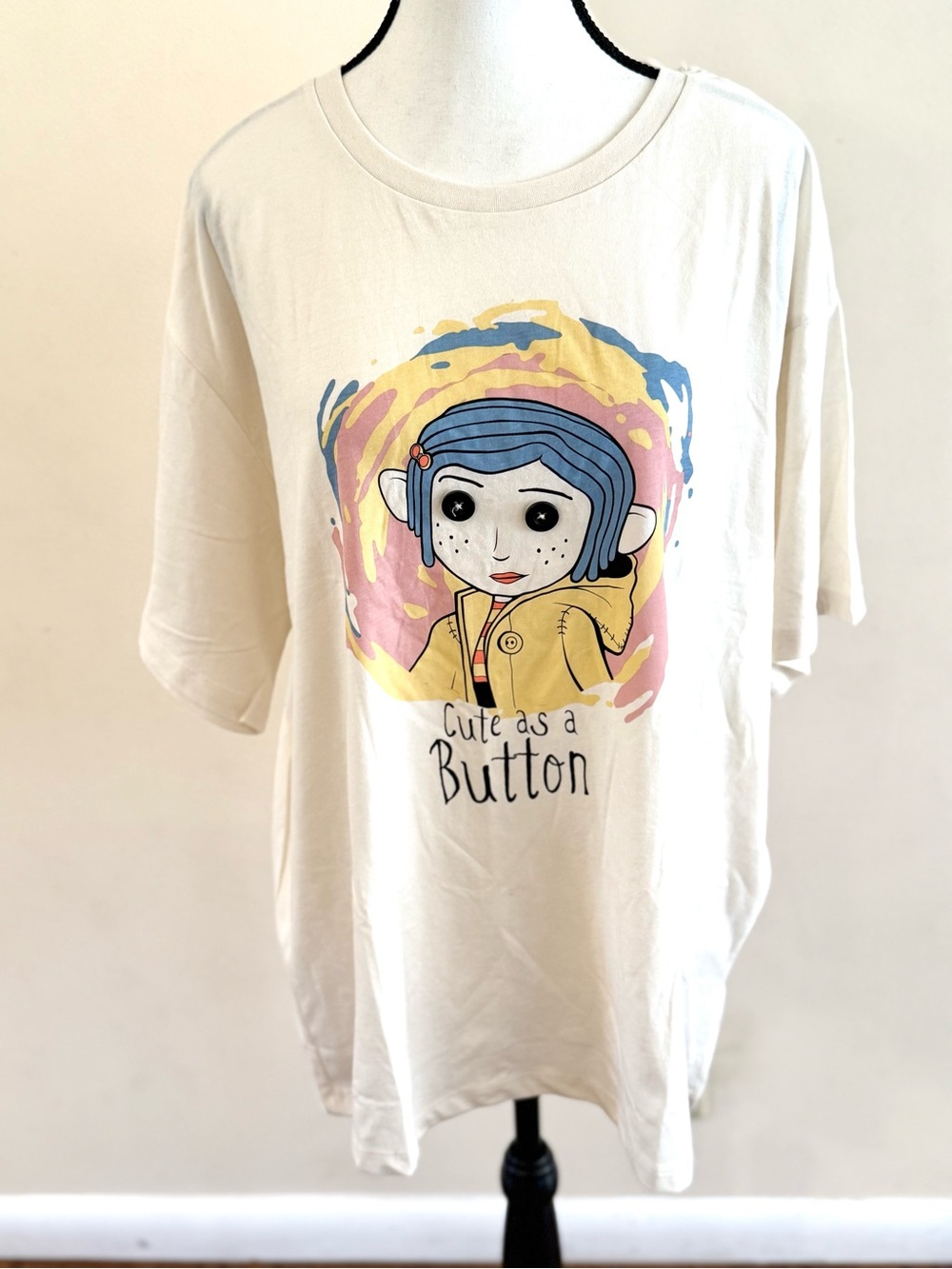 Tim Burtons Coraline “Cute as a Button” Graphic Tee - Cream size XL - Picture 1 of 6
